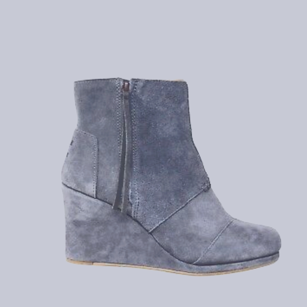 Tom's wedge booties